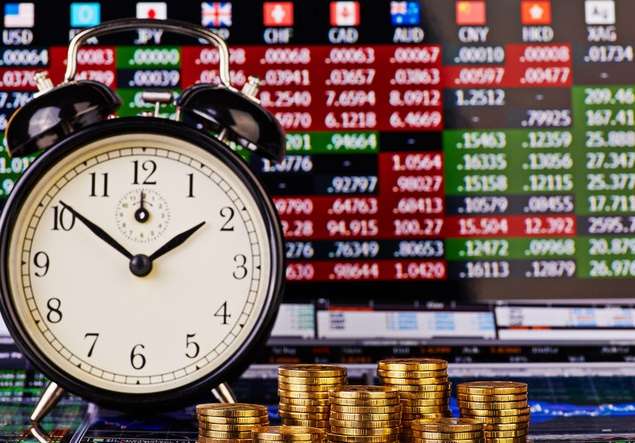 Gold, Stagflation, and Market Tug-of-War